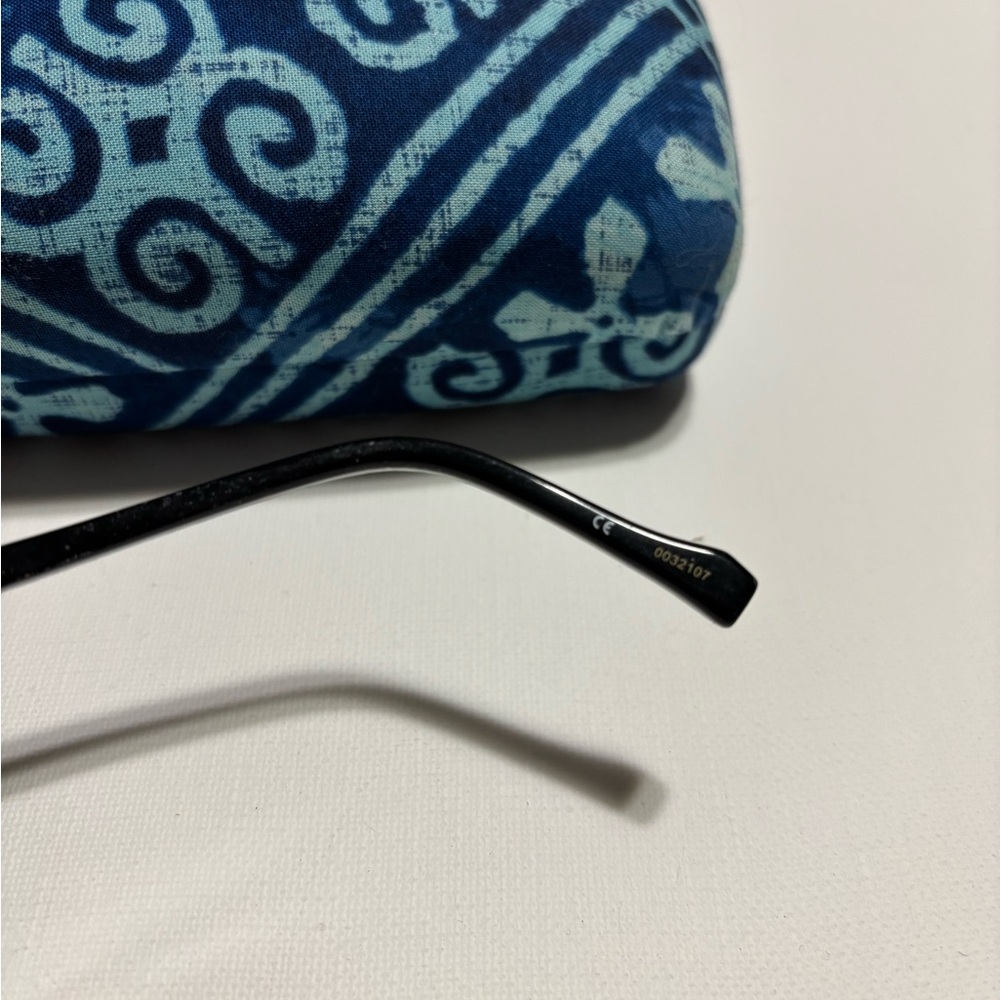 Vera Bradley Black Frame Glasses with Blue Patterned Case - Picture 5 of 6